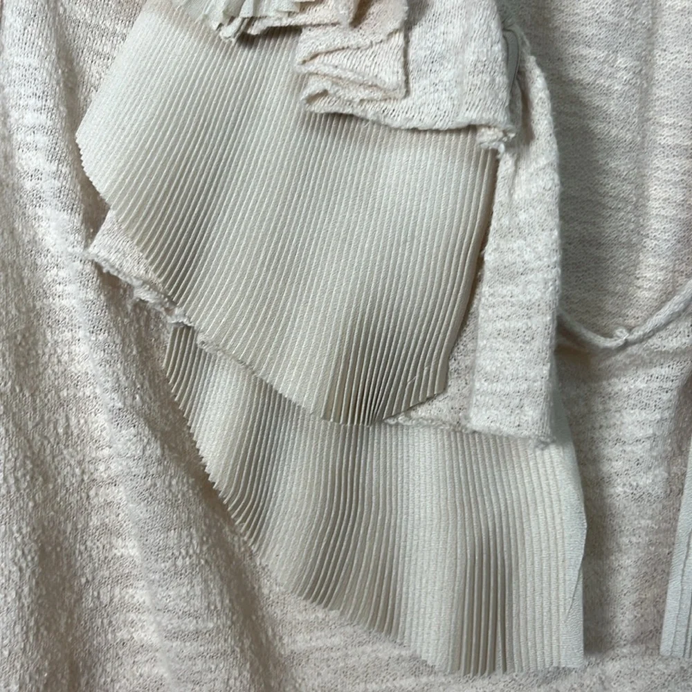 Ric Rac Sleeveless Ruffle Blouse - Picture 5 of 13